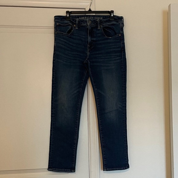 American Eagle Outfitters Dark Blue Denim Jeans - Picture 3 of 4